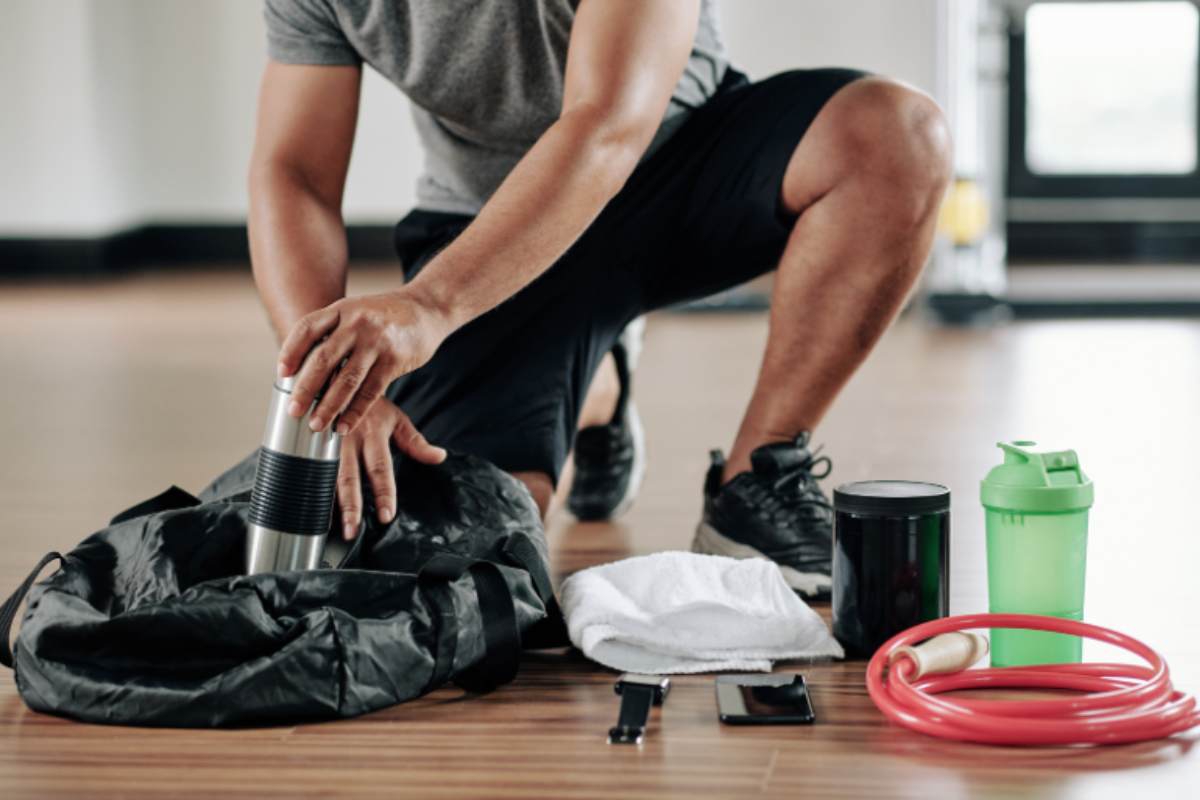 preparazione della borsa per la palestra