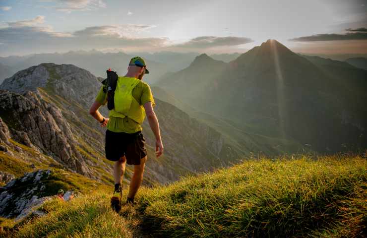 atleta in montagna